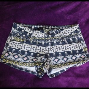 Skull and crossbones shorts🖤🖤